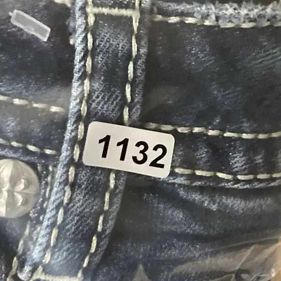 Miss Me Jean Shorts Womens Heaven Mid Short Cut Off Blue‎ Size 28 - Picture 12 of 12